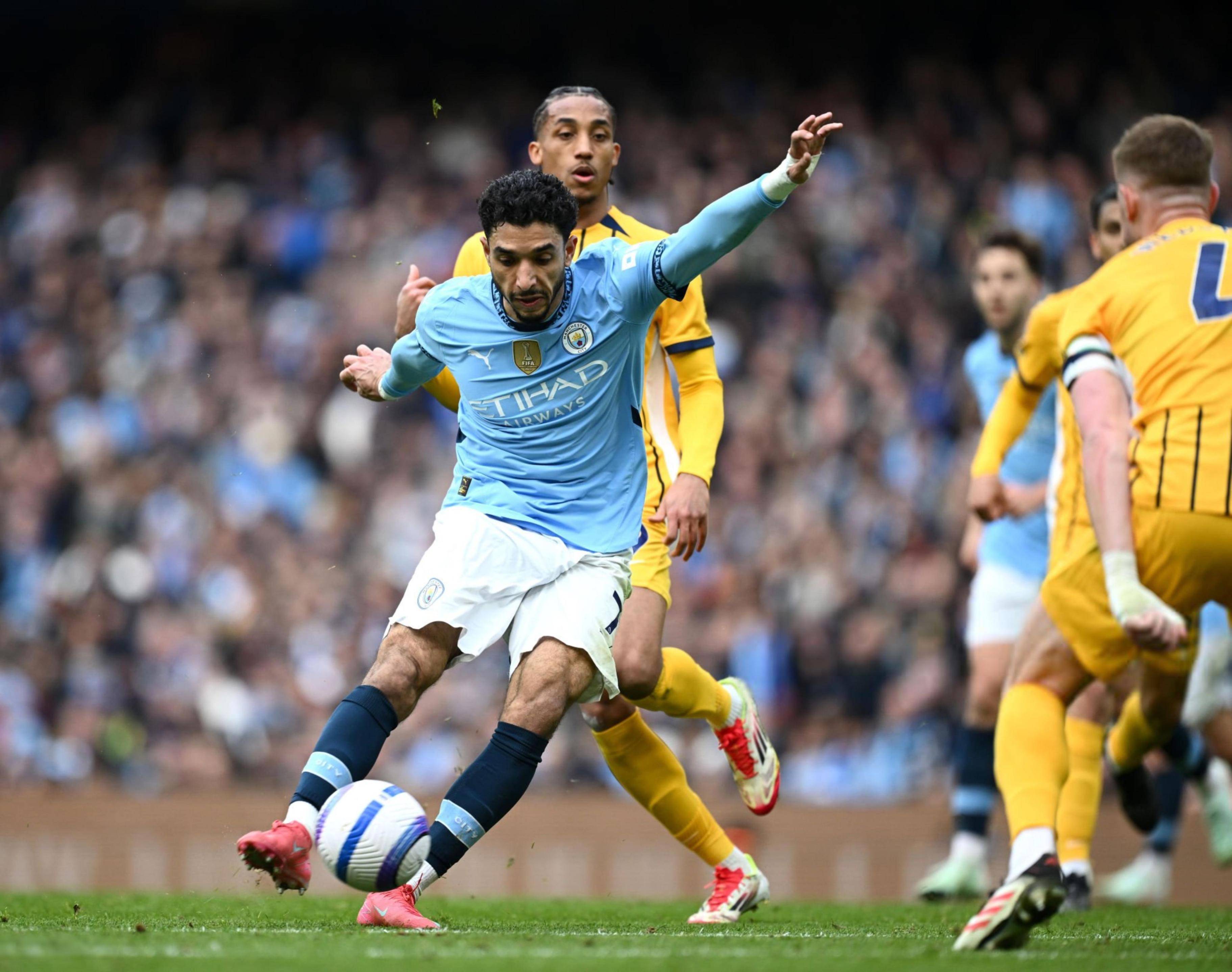 爱游戏-哈兰德重返赛场，刷新纪录首场状态出色，瑞士队观众沸腾！-爱游戏